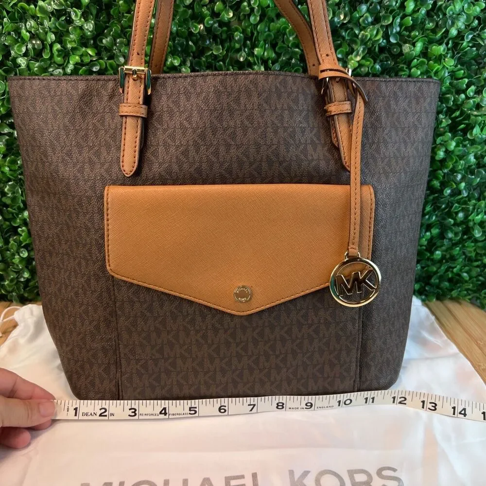 Michael Kors Jet Set Medium Pocket Tote Bag in Brown & Dust Cover Designer Tote